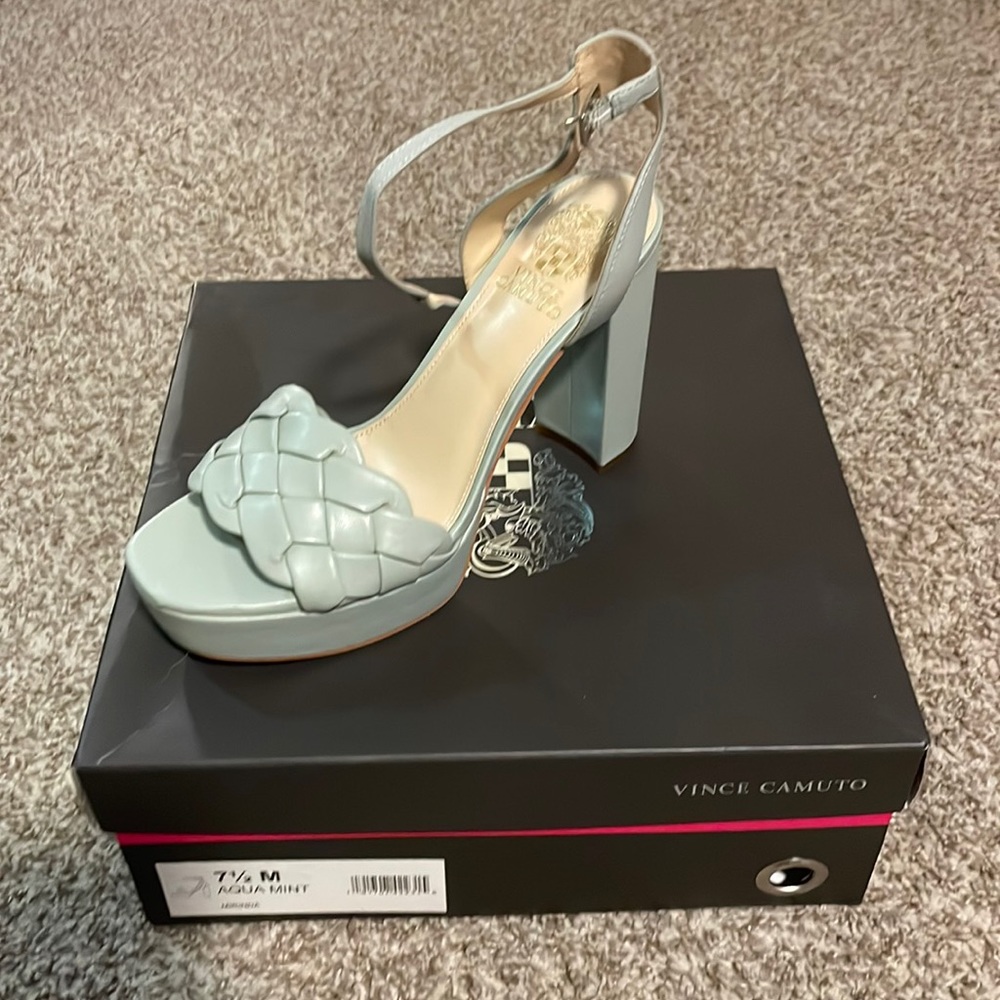 Vince Camuto Mirinda Sandal